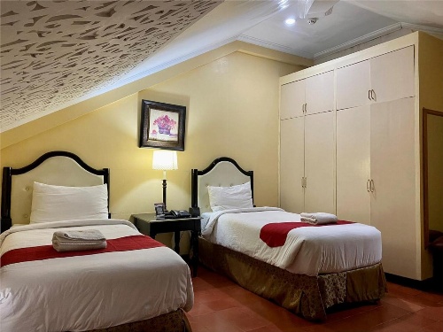 White Knight Hotel Intramuros image 3