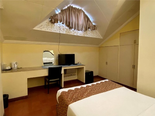 White Knight Hotel Intramuros image 39